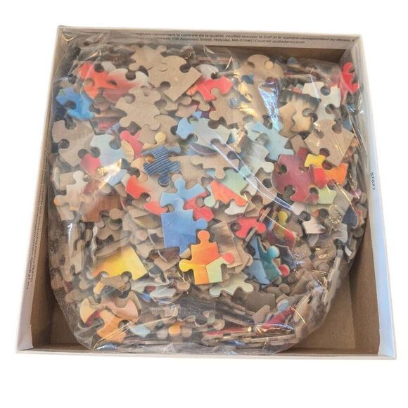 Ceaco Cats & Dogs Christmas Selfies Party 550 pc Jigsaw Puzzle - Picture 4 of 6